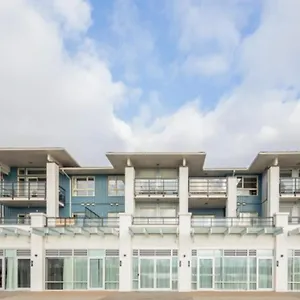 5* Hotel Steveston Waterfront