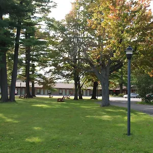 https://rideau-heights-inn.ottawa-hotel.net